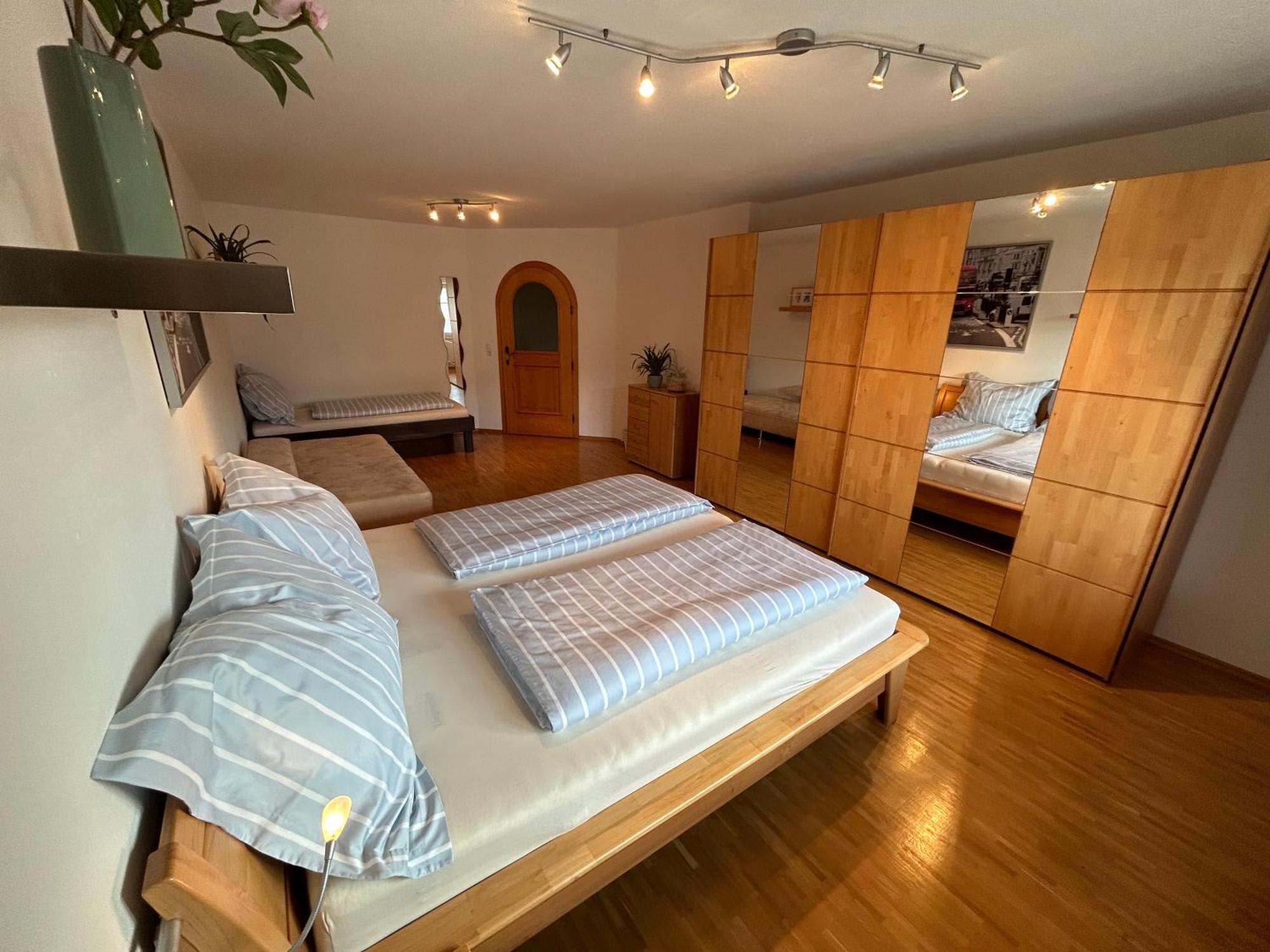 Traumhaft Grosse Ferienwohnung Naehe Attersee Sankt Georgen im Attergau Ngoại thất bức ảnh